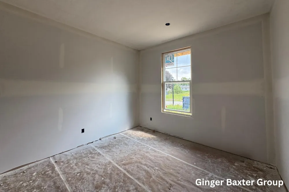 151 Summit Pointe Drive #6 Rockford, MI 49341