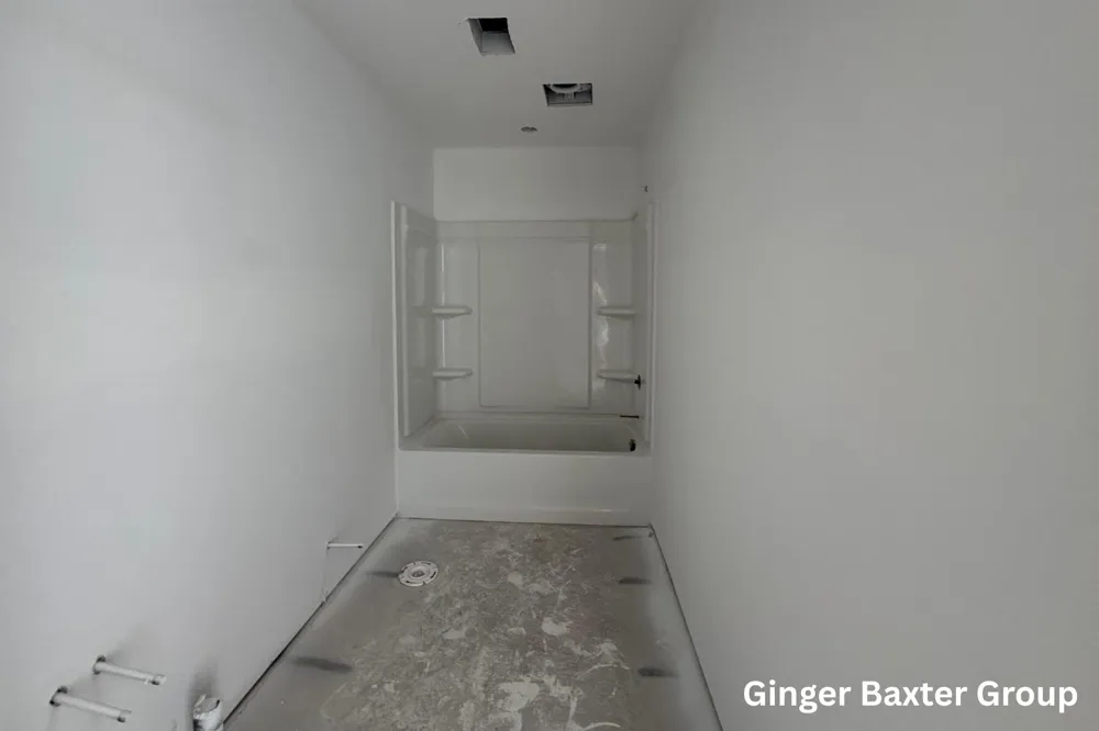 151 Summit Pointe Drive #6 Rockford, MI 49341