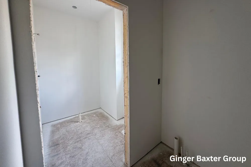 151 Summit Pointe Drive #6 Rockford, MI 49341