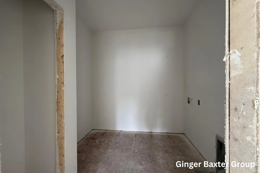 151 Summit Pointe Drive #6 Rockford, MI 49341