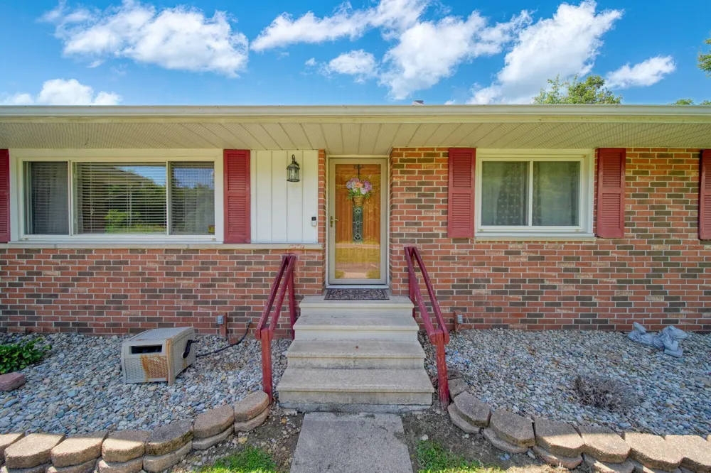 6060 Lansing Avenue Jackson, MI 49201