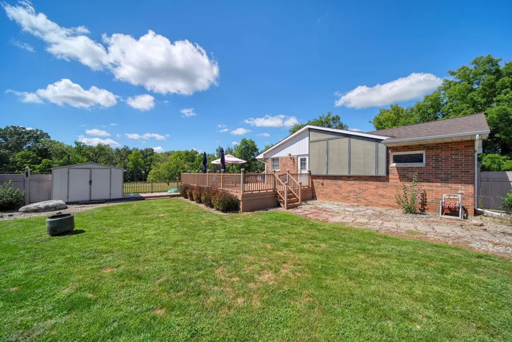 6060 Lansing Avenue Jackson, MI 49201