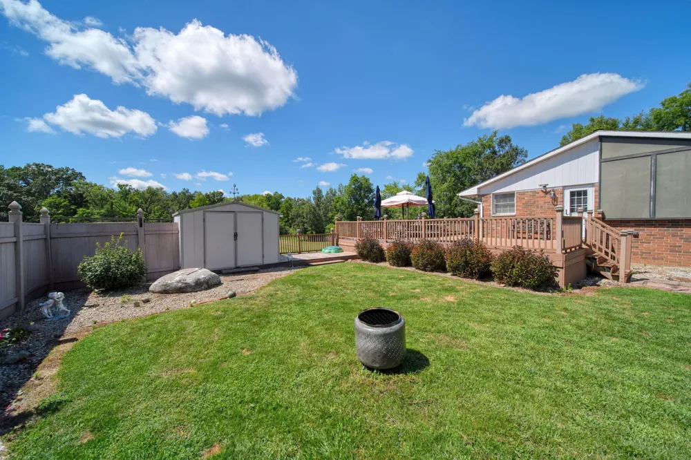 6060 Lansing Avenue Jackson, MI 49201
