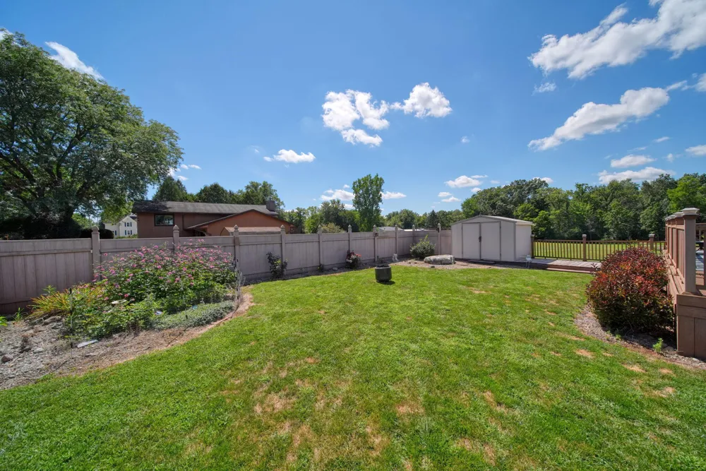 6060 Lansing Avenue Jackson, MI 49201