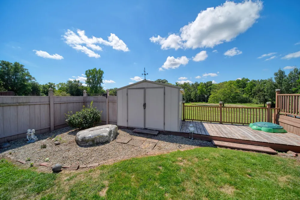 6060 Lansing Avenue Jackson, MI 49201