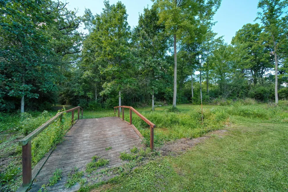 6060 Lansing Avenue Jackson, MI 49201