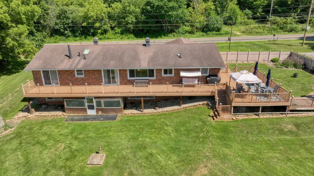 6060 Lansing Avenue Jackson, MI 49201