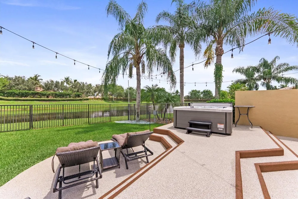 8275 Triana Point Avenue Boynton Beach, FL 33473