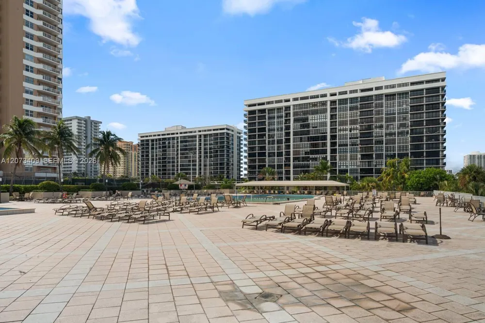 1965 S Ocean Dr #5E Hallandale Beach, FL 33009