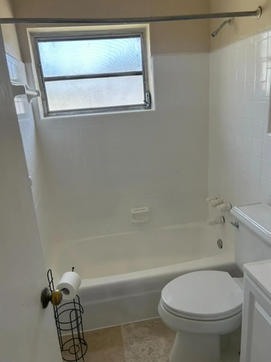1337 NW 112th Terrace Miami, FL 33167