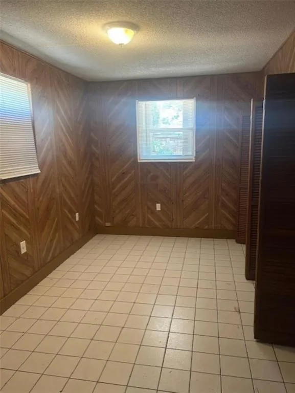 1337 NW 112th Terrace Miami, FL 33167