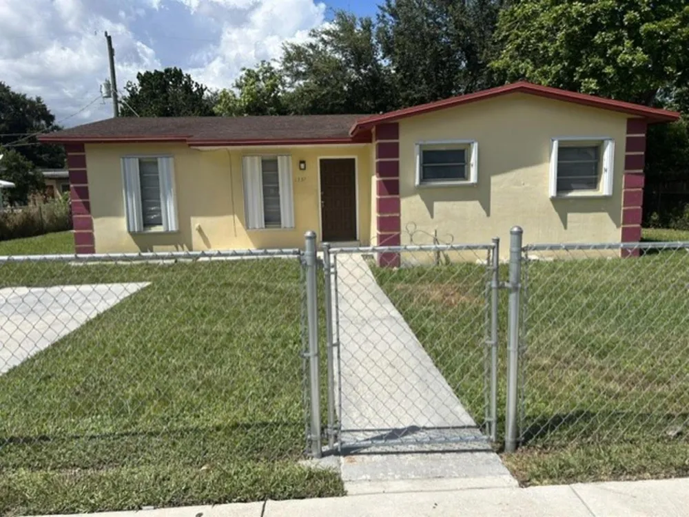 1337 NW 112th Terrace Miami, FL 33167