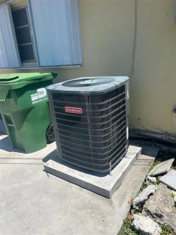 1337 NW 112th Terrace Miami, FL 33167