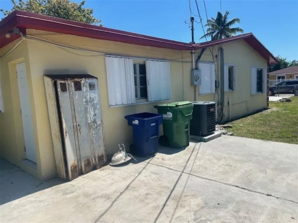 1337 NW 112th Terrace Miami, FL 33167