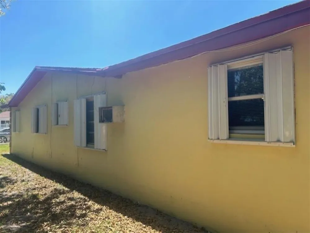 1337 NW 112th Terrace Miami, FL 33167