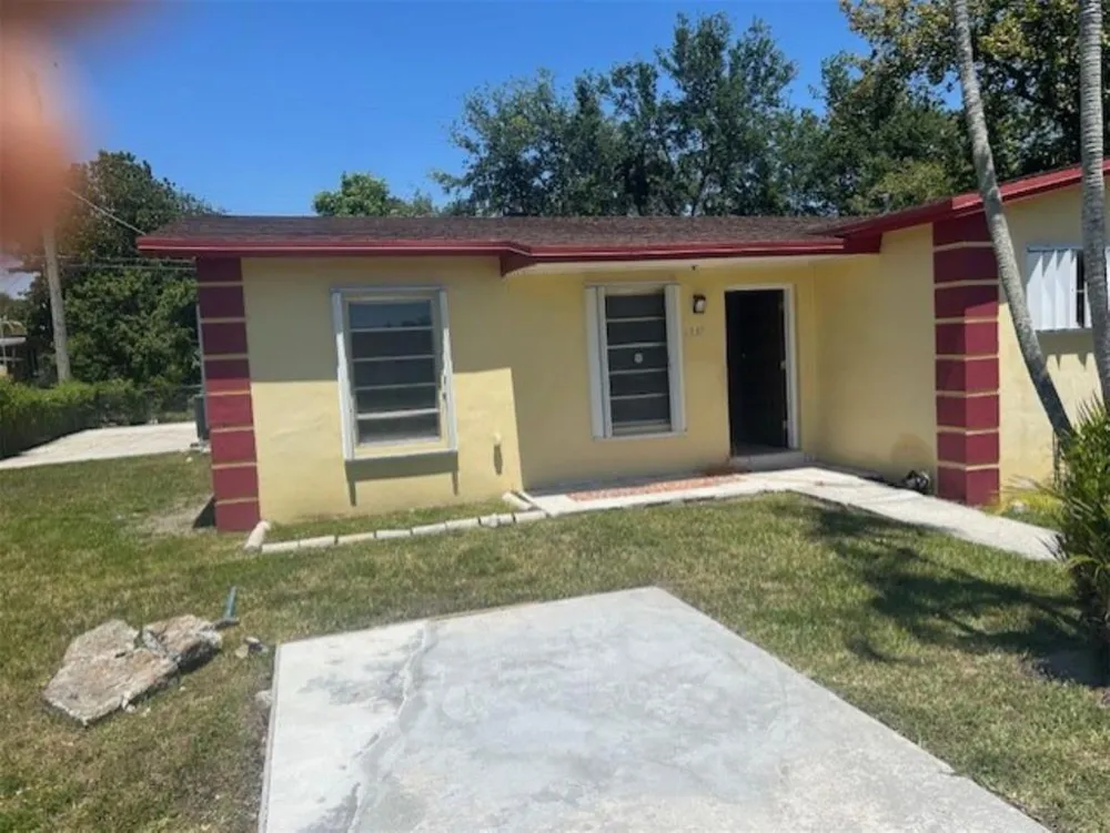 1337 NW 112th Terrace Miami, FL 33167