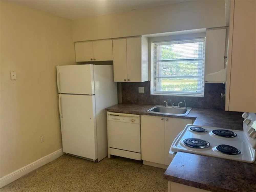 1337 NW 112th Terrace Miami, FL 33167