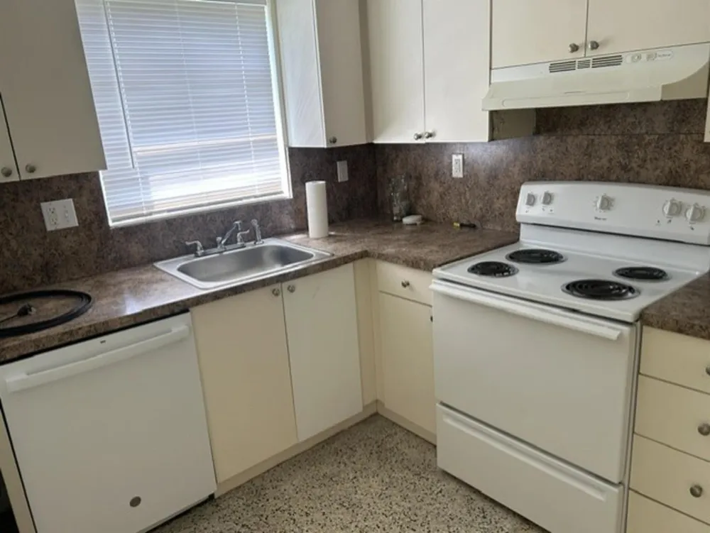 1337 NW 112th Terrace Miami, FL 33167