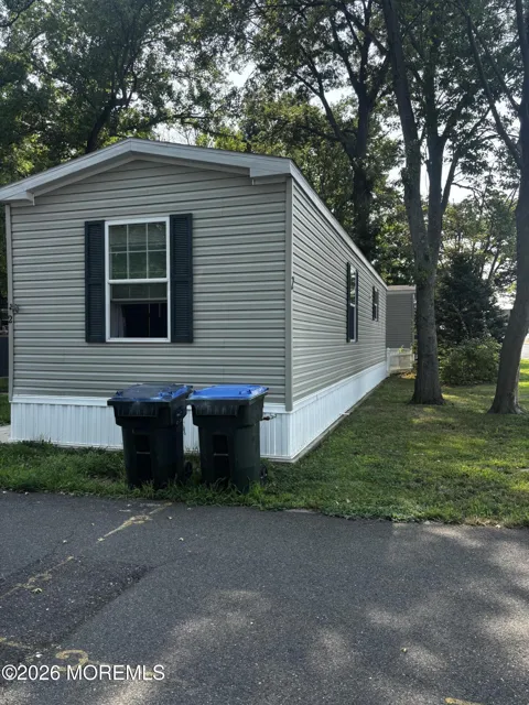 2 Sams Trailer Ct Court