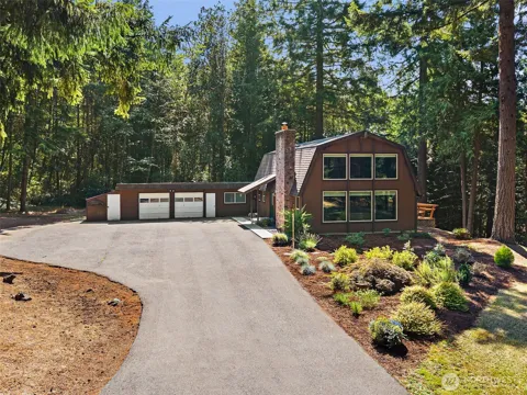 132 Armstrong Road