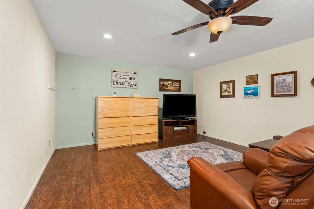 132 Armstrong Road Chehalis, WA 98532