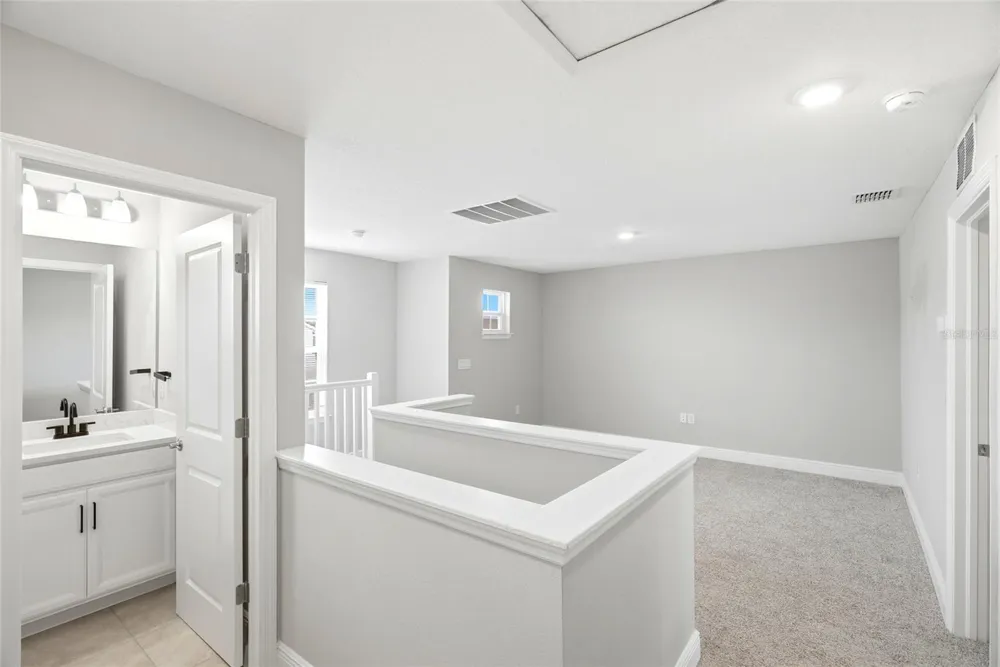 5282 NEIL DRIVE St Petersburg, FL 33714