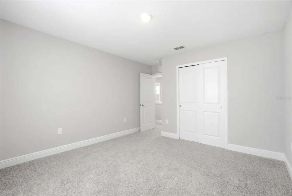 5282 NEIL DRIVE St Petersburg, FL 33714