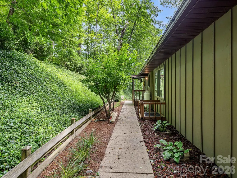 25 Anne Street Lake Junaluska, NC 28745