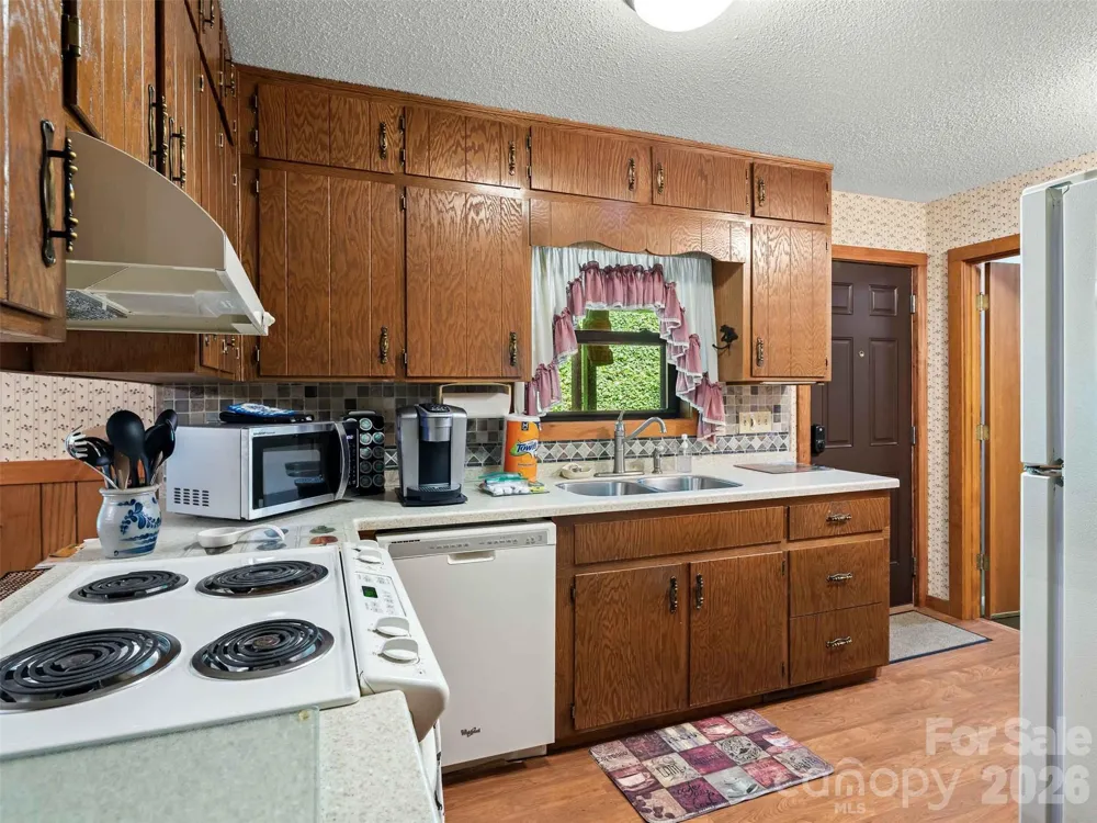 25 Anne Street Lake Junaluska, NC 28745