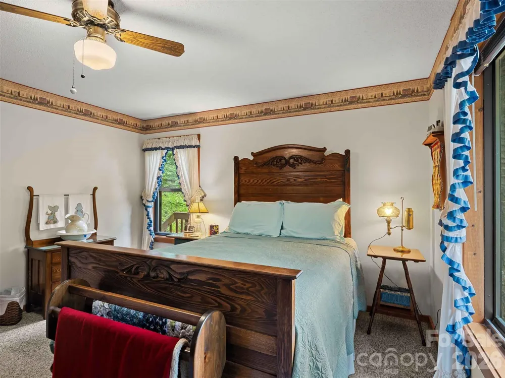 25 Anne Street Lake Junaluska, NC 28745