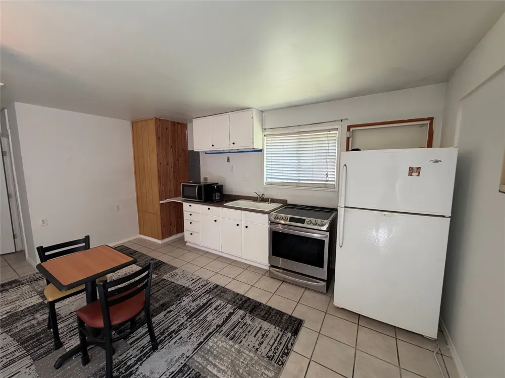 801 Midcreek Drive #B Euless, TX 76039