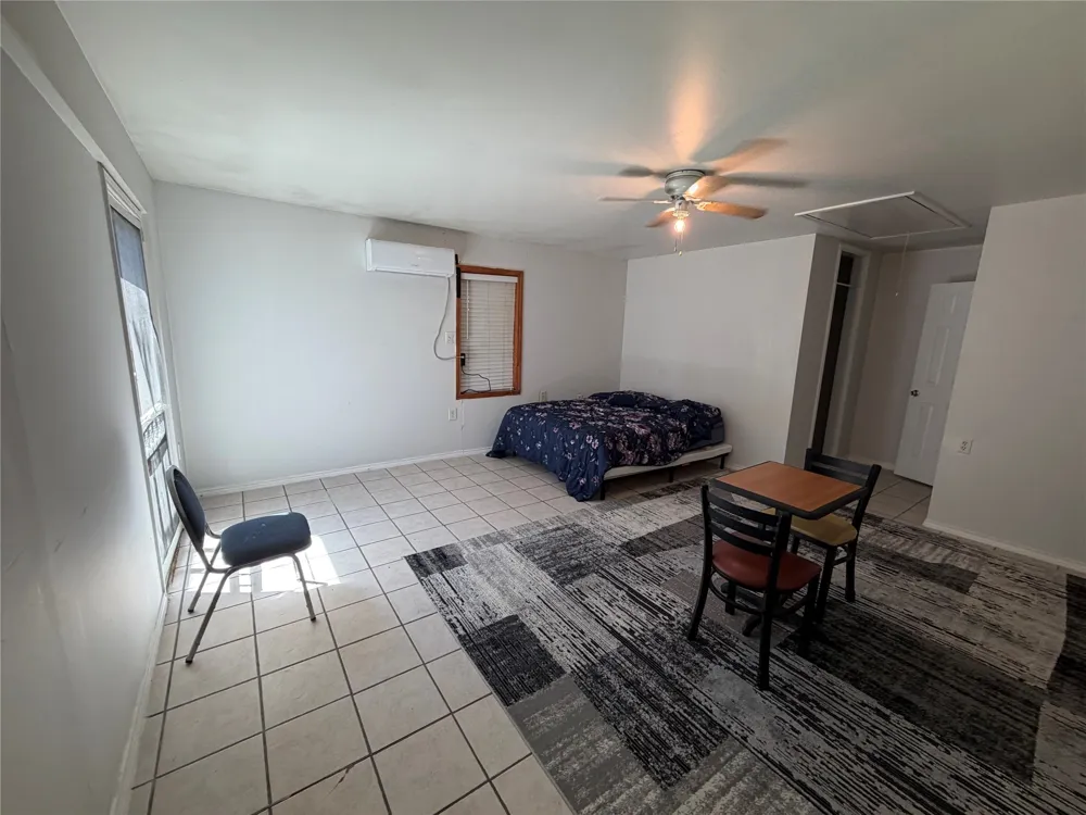 801 Midcreek Drive #B Euless, TX 76039