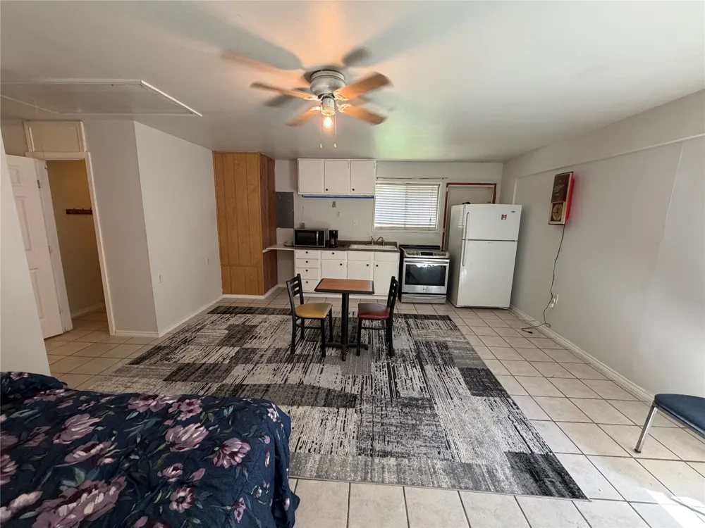 801 Midcreek Drive #B Euless, TX 76039