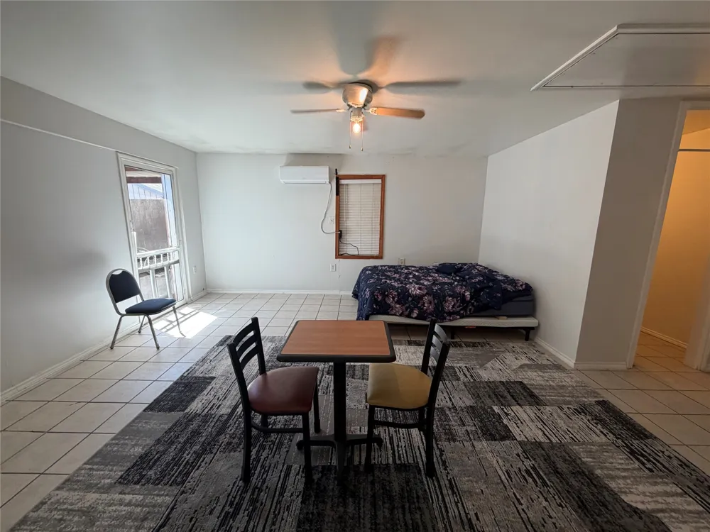 801 Midcreek Drive #B Euless, TX 76039