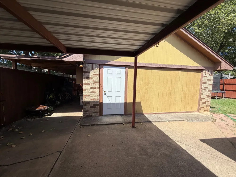 801 Midcreek Drive #B Euless, TX 76039