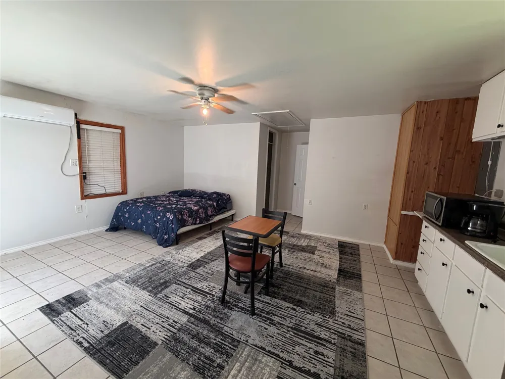 801 Midcreek Drive #B Euless, TX 76039