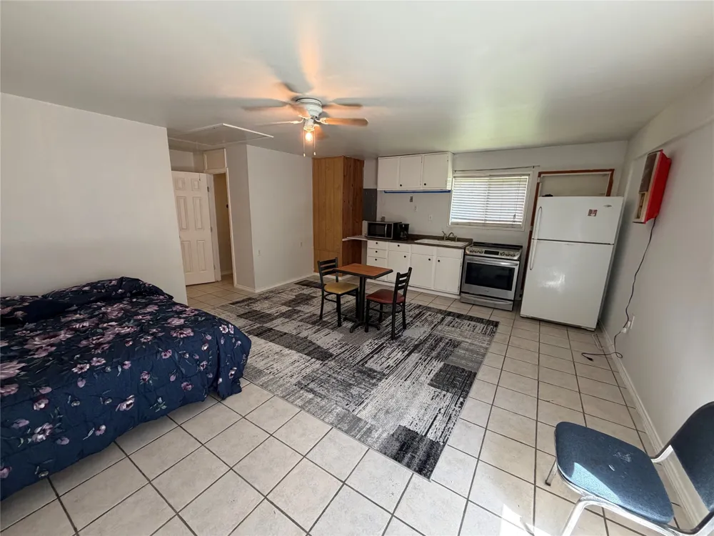 801 Midcreek Drive #B Euless, TX 76039