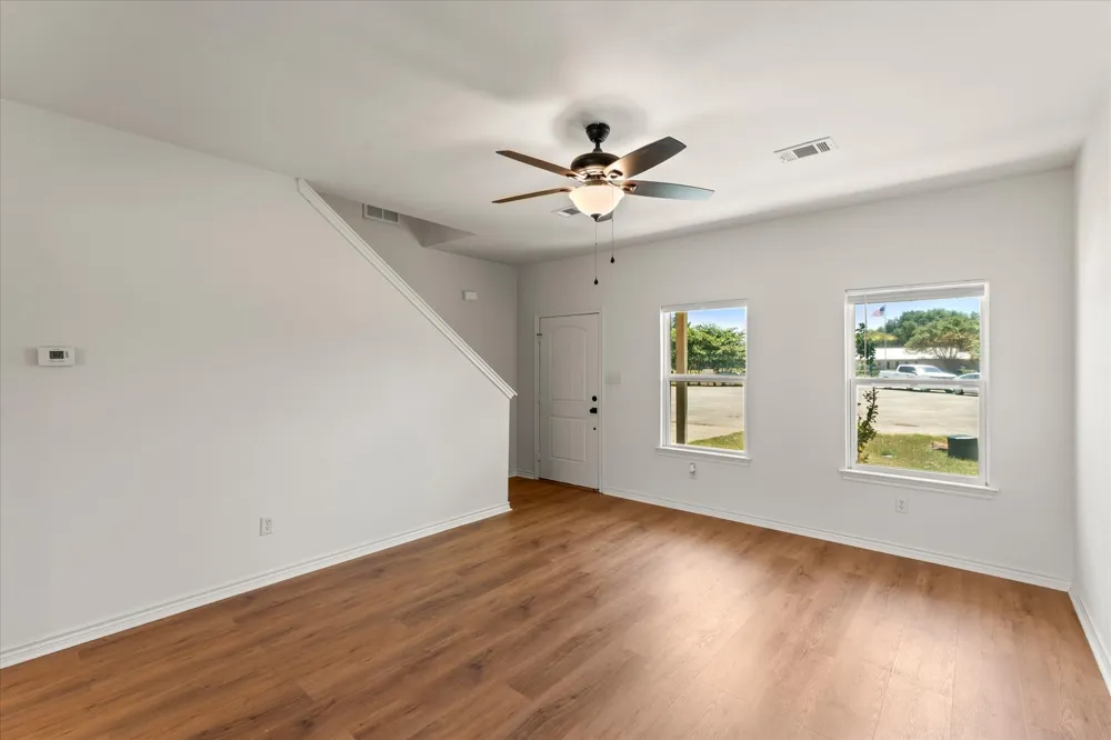 210 Lasso Circle Mabank, TX 75143