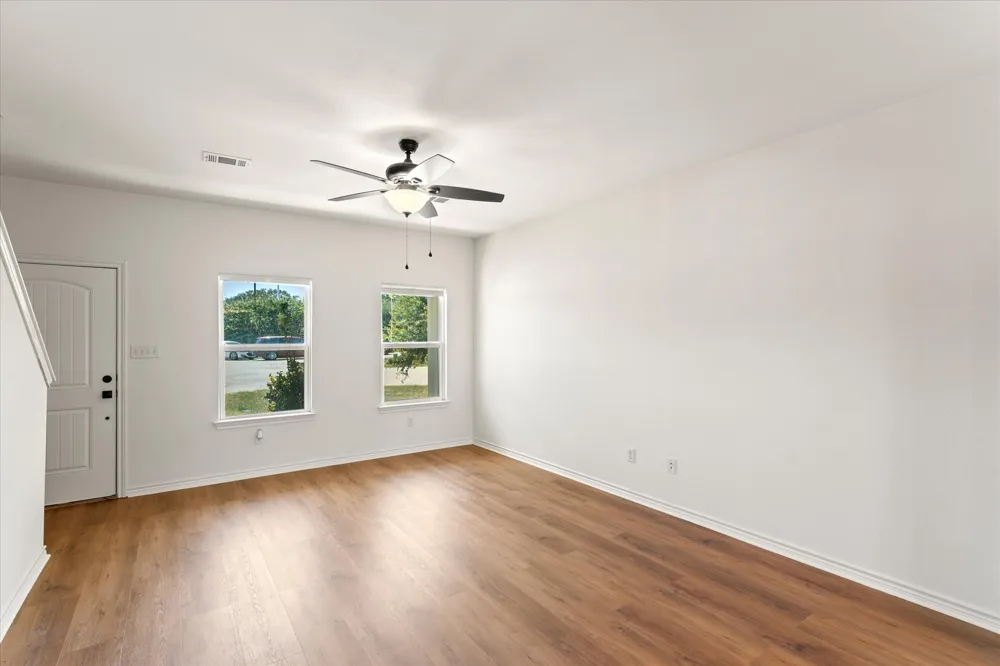 210 Lasso Circle Mabank, TX 75143