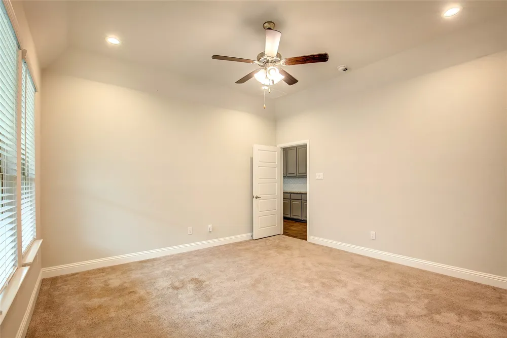 820 10th Street Argyle, TX 76226