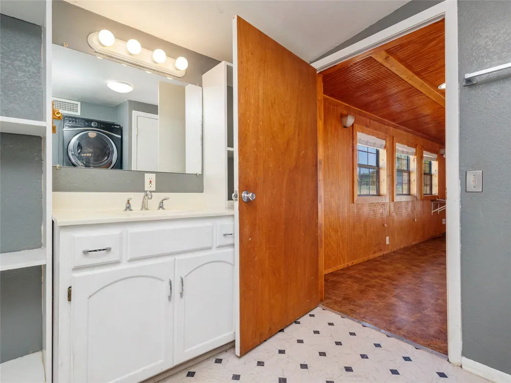 3821 Fm 590 S Zephyr, TX 76890