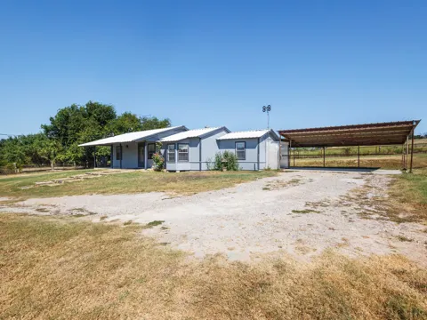 3821 Fm 590 S