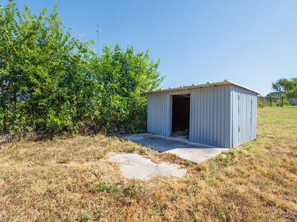 3821 Fm 590 S Zephyr, TX 76890