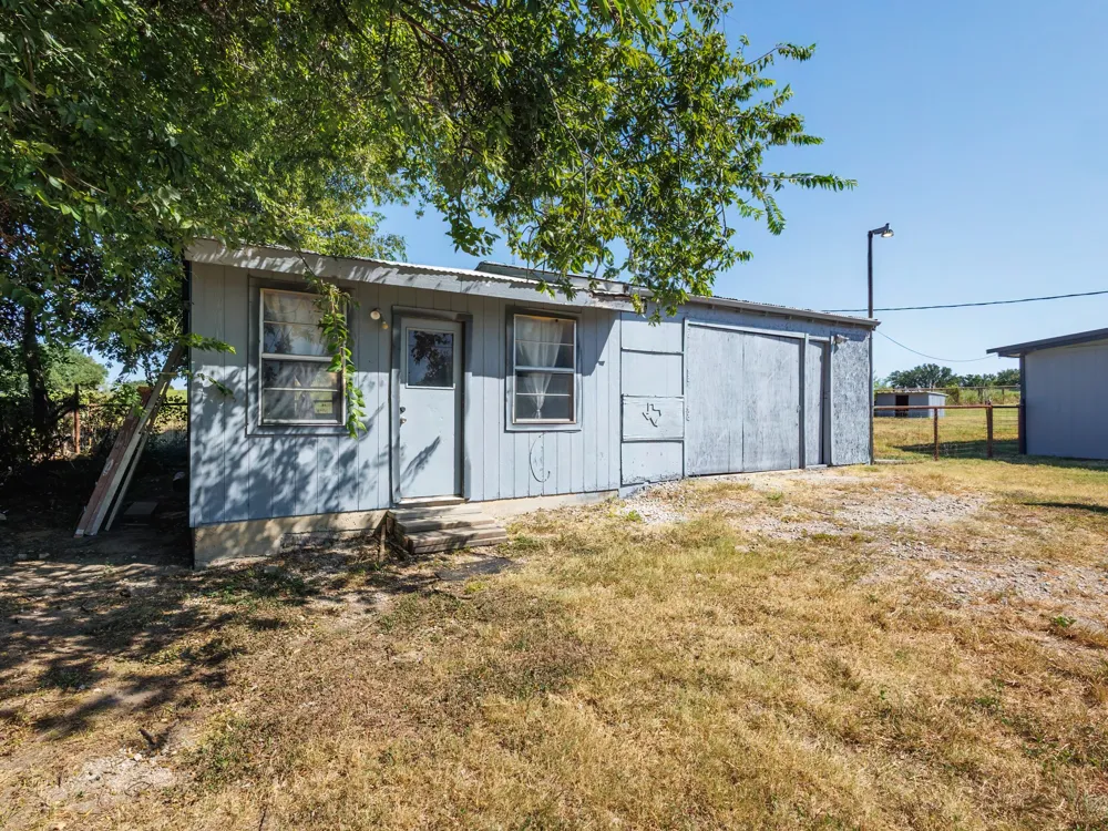 3821 Fm 590 S Zephyr, TX 76890