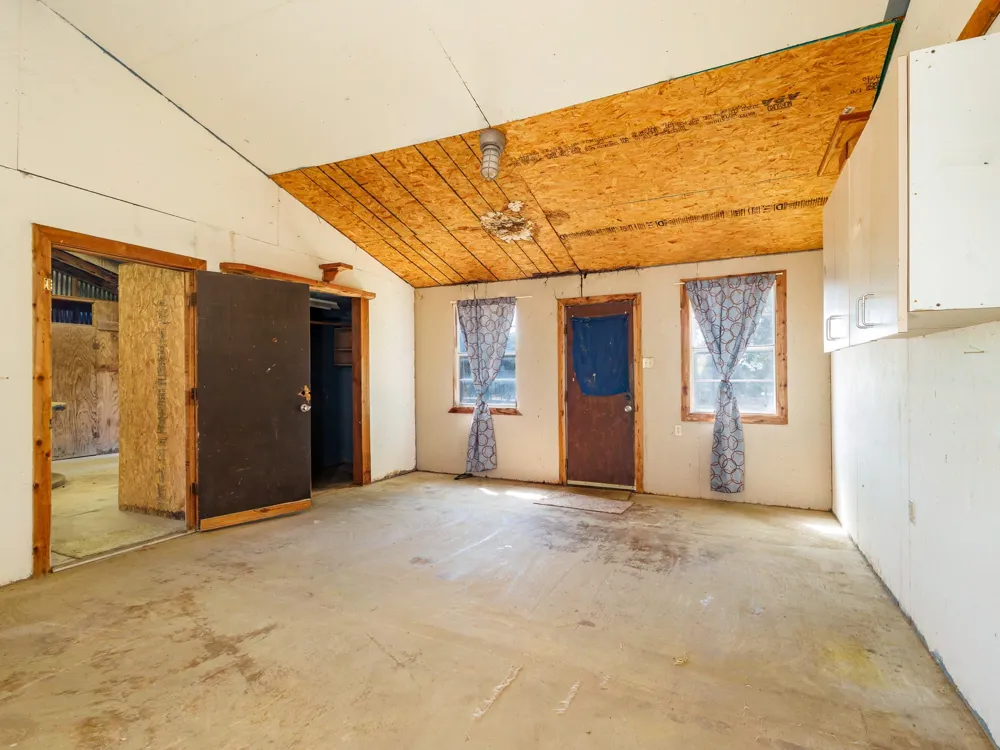 3821 Fm 590 S Zephyr, TX 76890