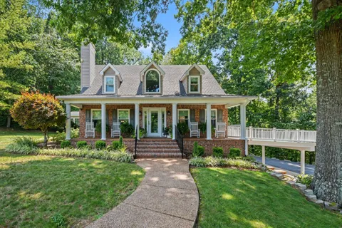 5833 Highway 76 E