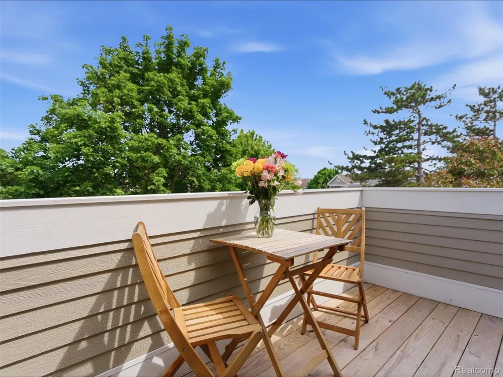 6605 Firestone Court West Bloomfield Charter Township, MI 48322