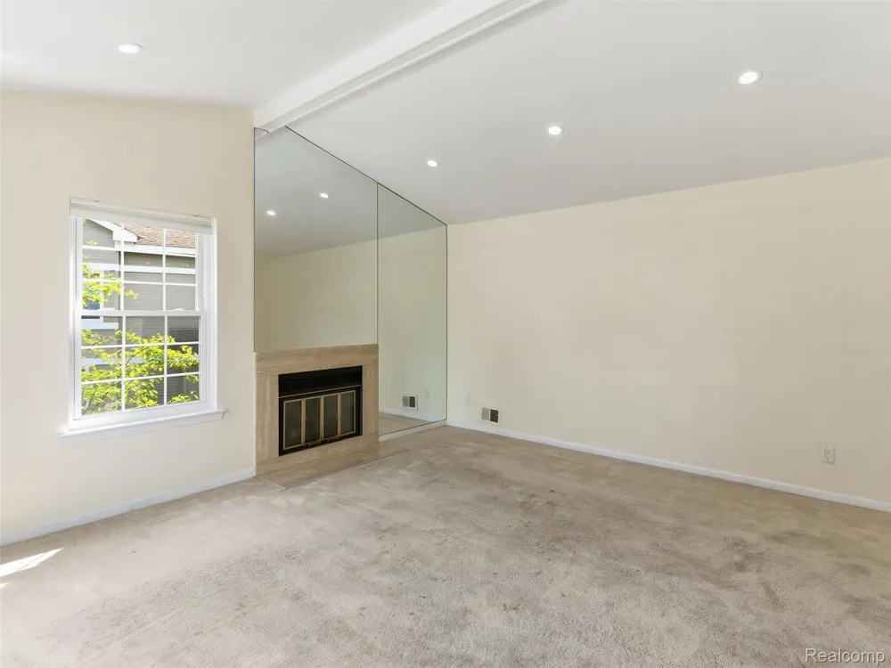 6605 Firestone Court West Bloomfield Charter Township, MI 48322