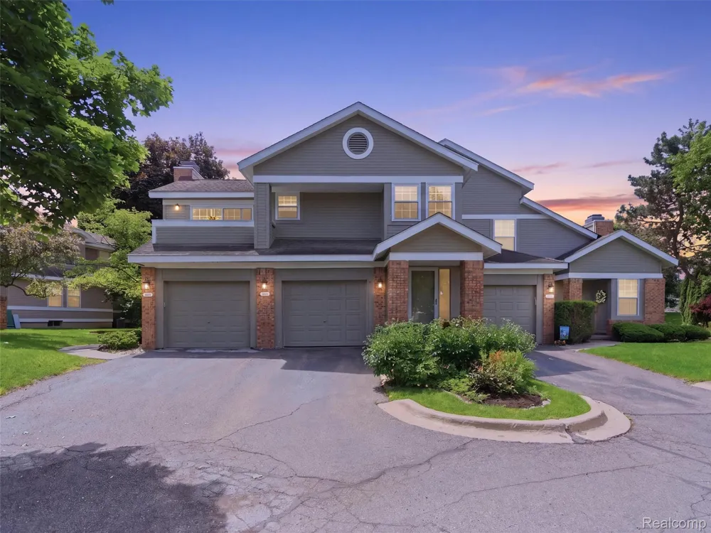 6605 Firestone Court West Bloomfield Charter Township, MI 48322