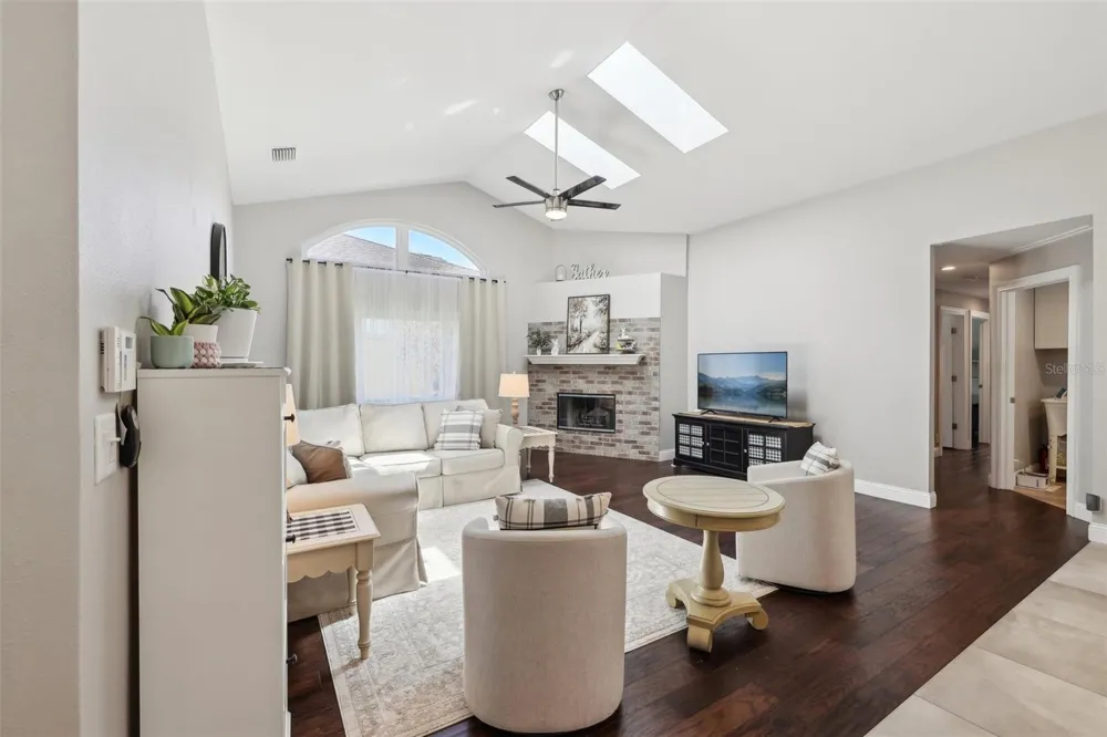 954 COBBLESTONE LANE Tarpon Springs, FL 34688